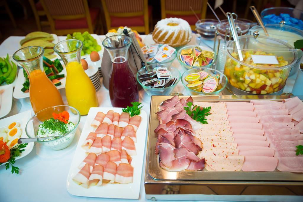 Hotel Restaurant Thadeushof Techelsberg Kültér fotó